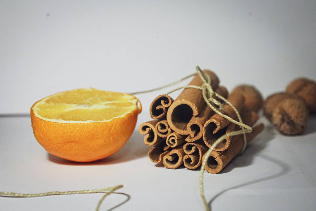 How to Make a Natural Home Scent on Stove That Actually Works (Without Toxic Fumes)