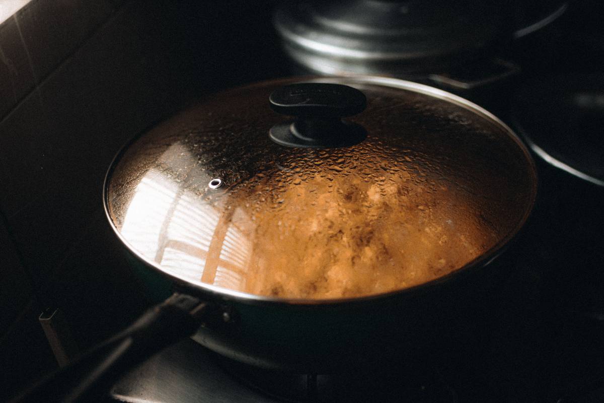 How to Make Natural Home Scents DIY That Actually Smell Amazing (No Fake “Fresh Linen” Here)