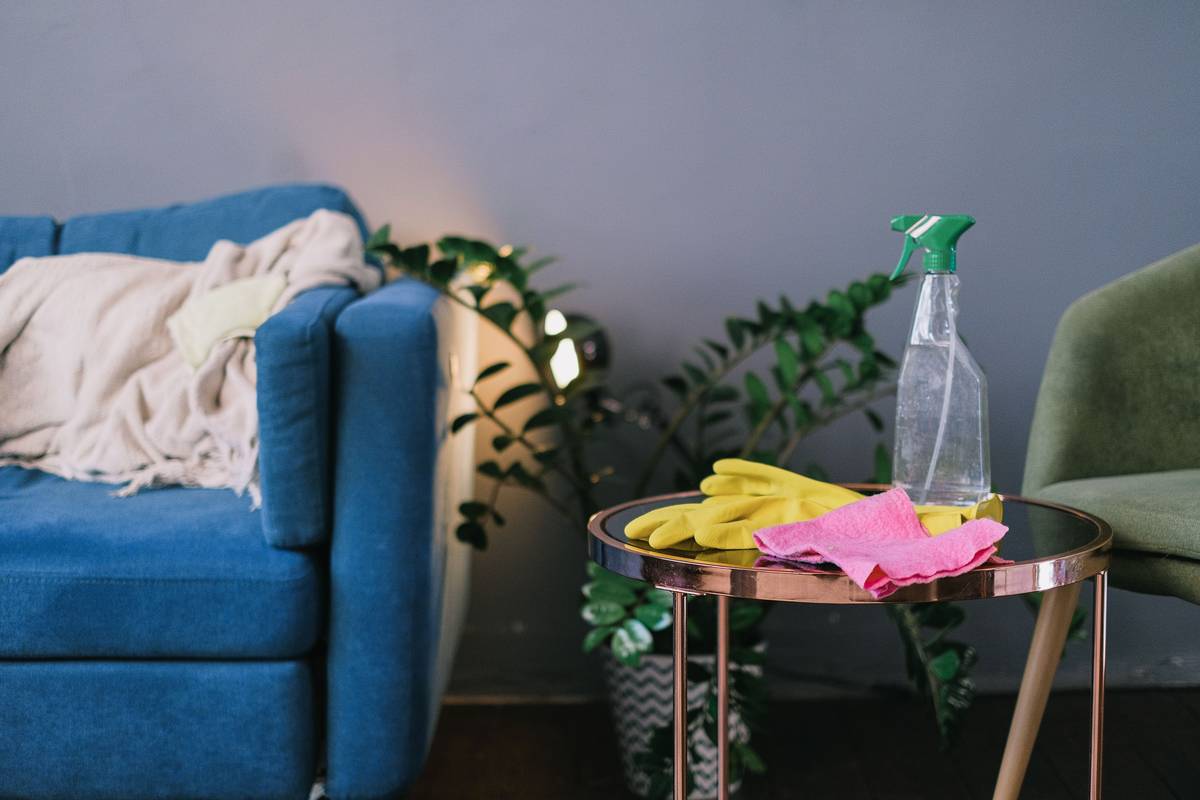 Why Your Home Still Smells Like Chemical Soup—And How a Natural Automatic Air Freshener Can Fix It